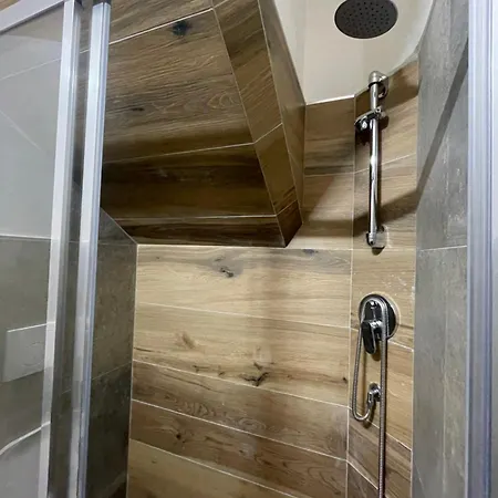 Airport Apartment3