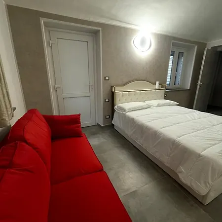 Airport Apartment3 *